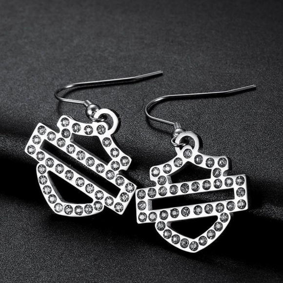 NEW RHINESTONE EARRINGS - Picture 2 of 5